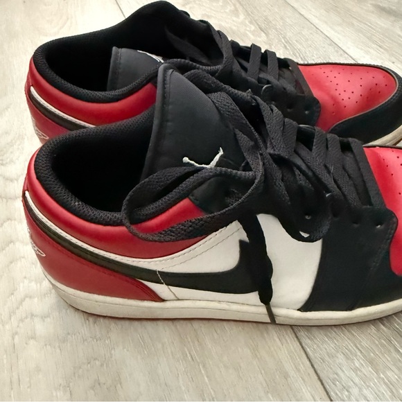 Air Jordan 1 Low Bred Toe\' Men\'s size 10.5 main image 5